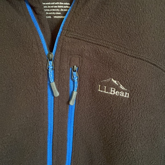 L.L. Bean Fleece Pullover Quarter Zip - Picture 3 of 5